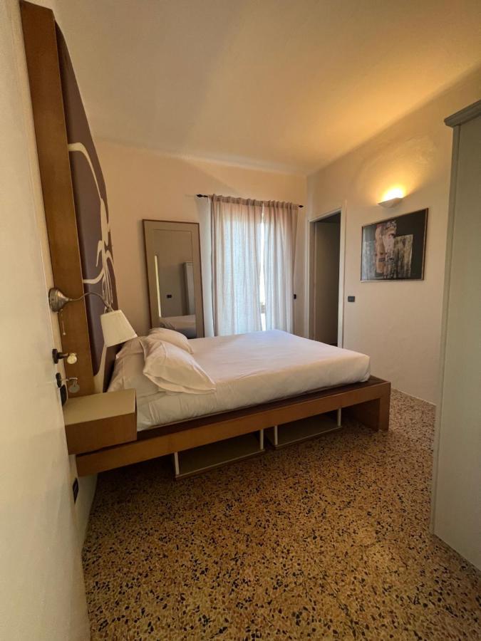 Locanda Lorena Hotel Портовенере Екстериор снимка